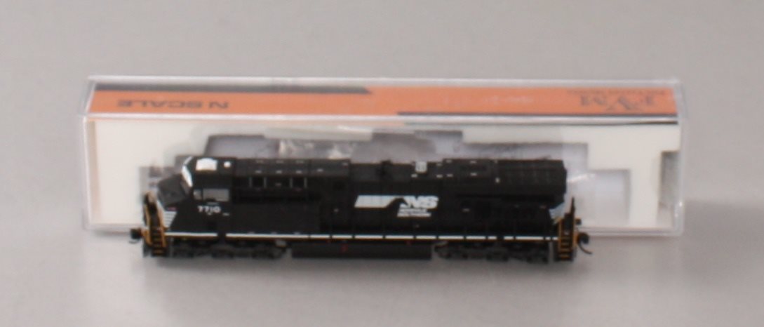 Fox Valley Models 70363 N Norfolk Southern ES44DC Diesel Locomotive #7710