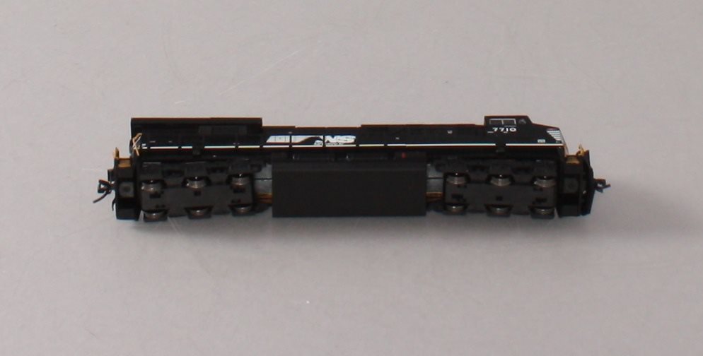 Fox Valley Models 70363 N Norfolk Southern ES44DC Diesel Locomotive #7710
