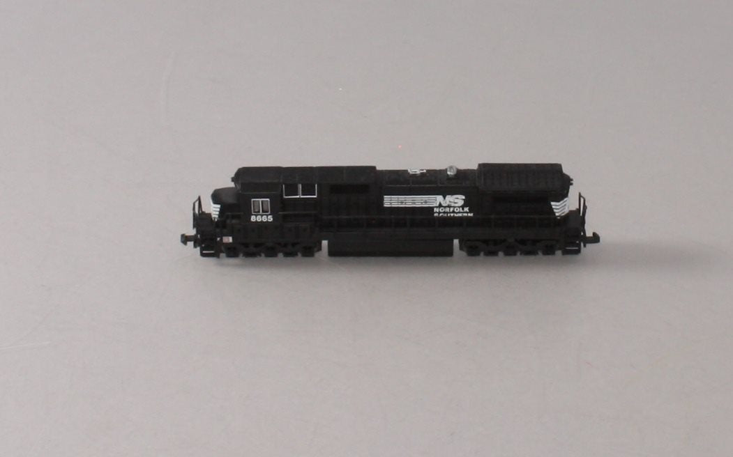 Bachmann 85055 NS GE Dash 8-40C Diesel Locomotive #8671