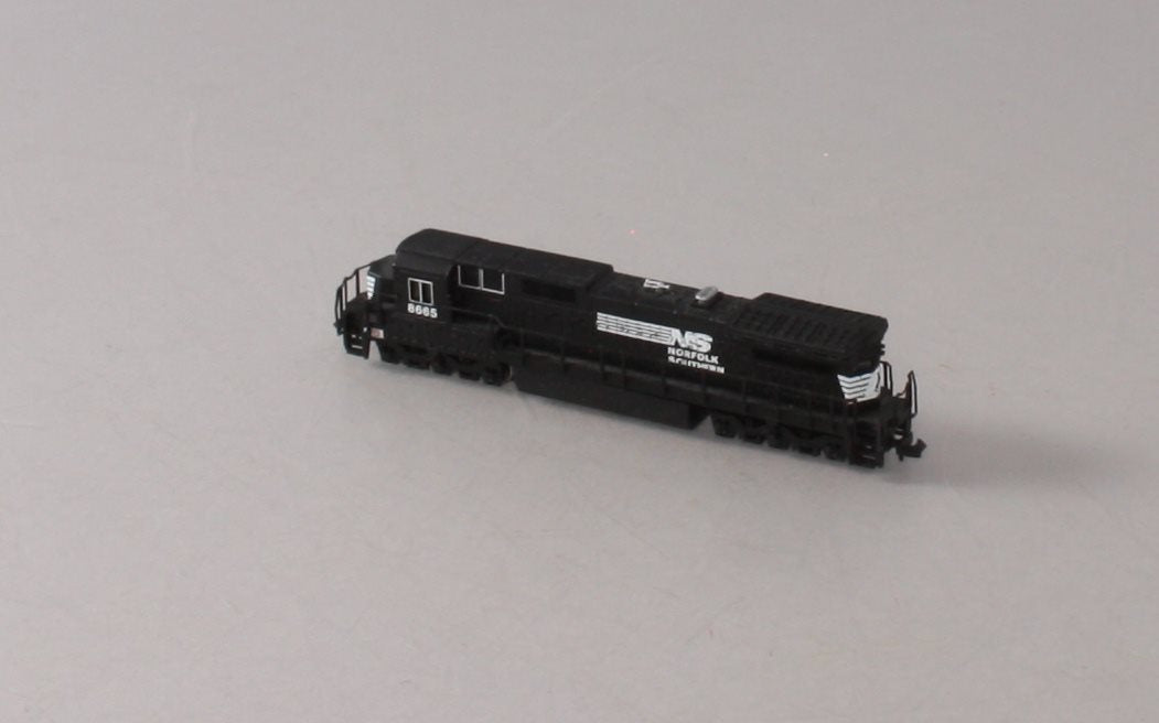 Bachmann 85055 NS GE Dash 8-40C Diesel Locomotive #8671