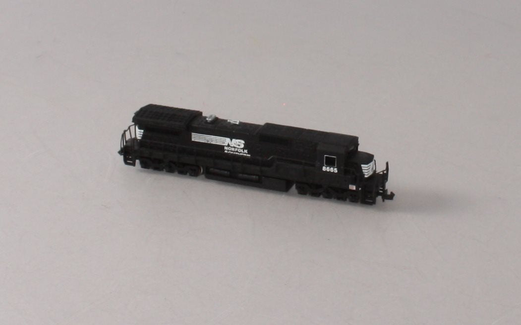 Bachmann 85055 NS GE Dash 8-40C Diesel Locomotive #8671