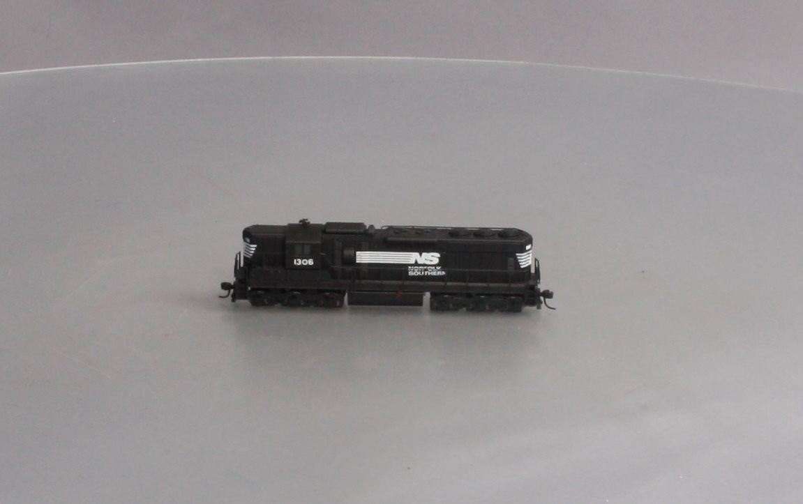 Atlas 54410 N Soouthern SD-24 Diesel Locomotive #6306