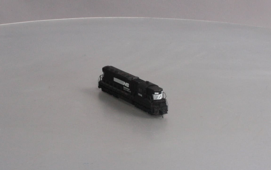 Atlas 54410 N Soouthern SD-24 Diesel Locomotive #6306