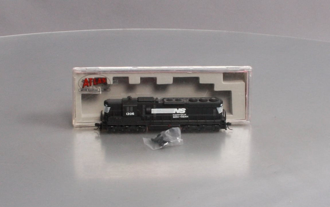 Atlas 54410 N Soouthern SD-24 Diesel Locomotive #6306