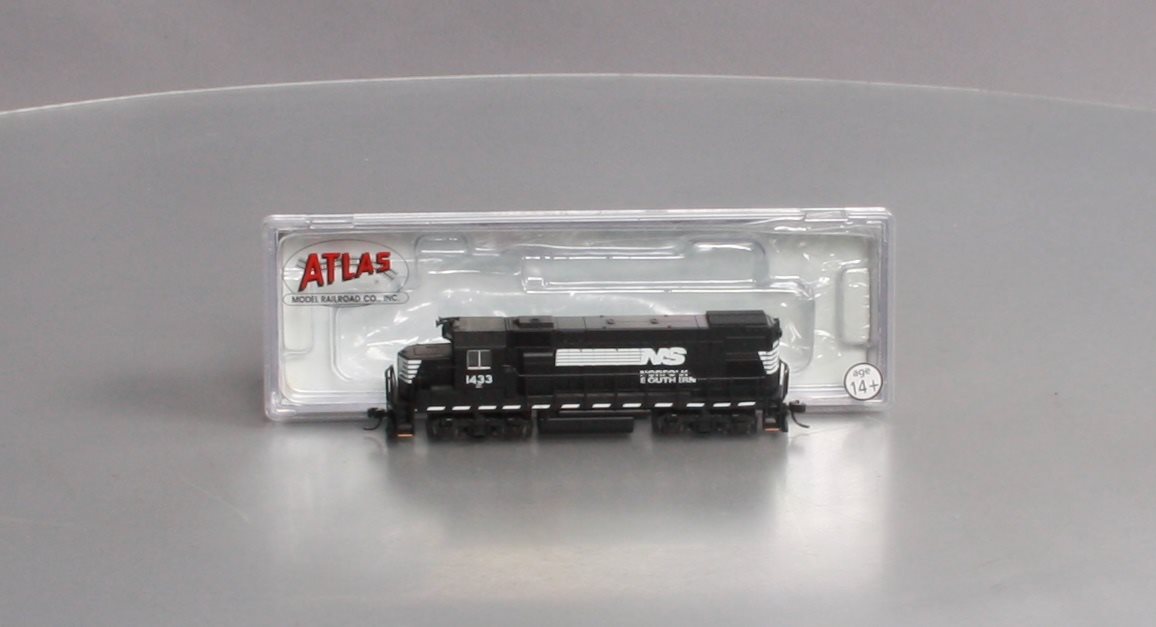 Atlas 52618 N Norfolk Southern GP15-1 Standard Diesel Locomotive #1433