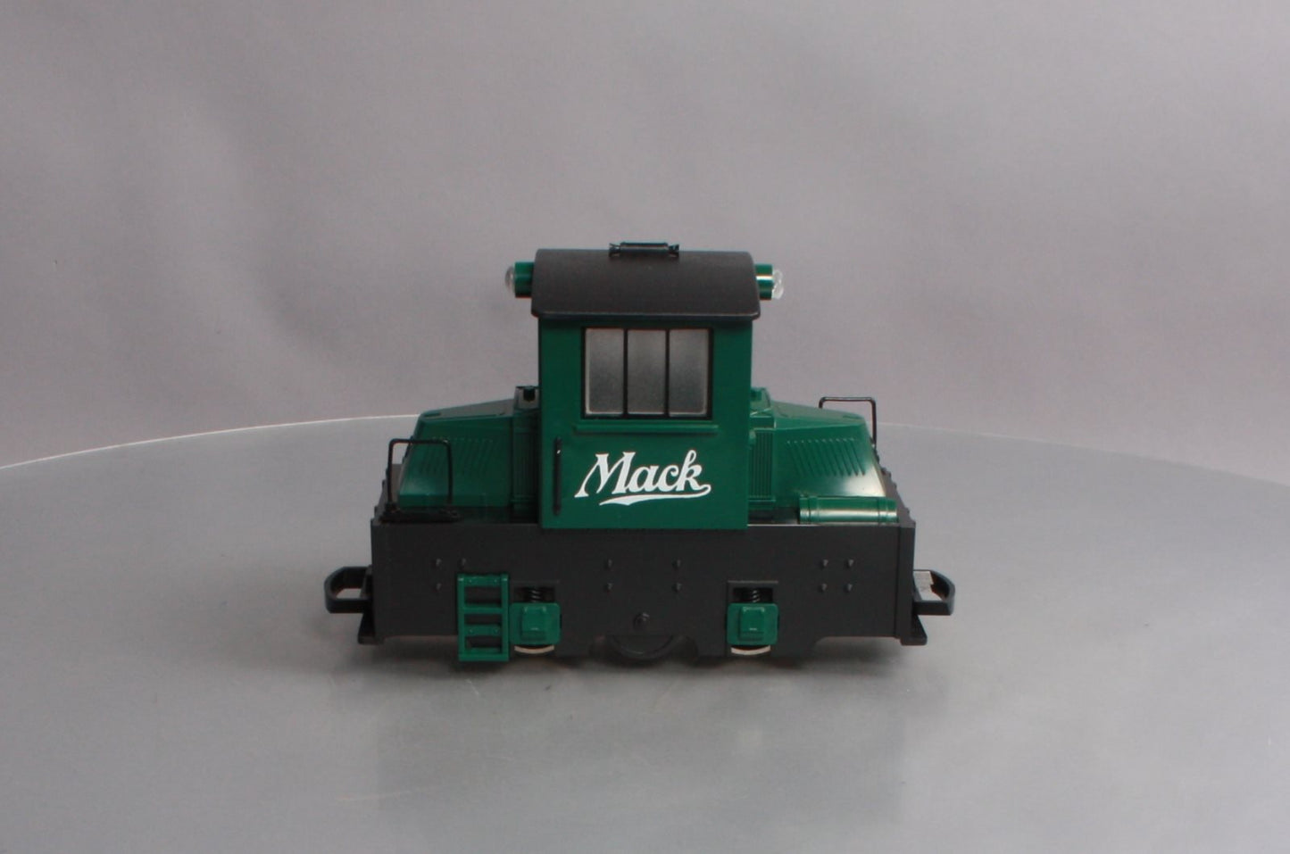 Hartland 09705 G Scale Green Mack Diesel Switcher