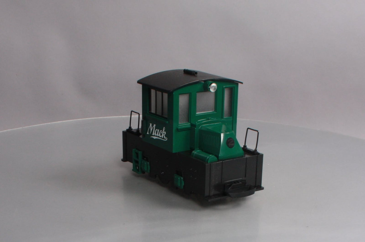 Hartland 09705 G Scale Green Mack Diesel Switcher