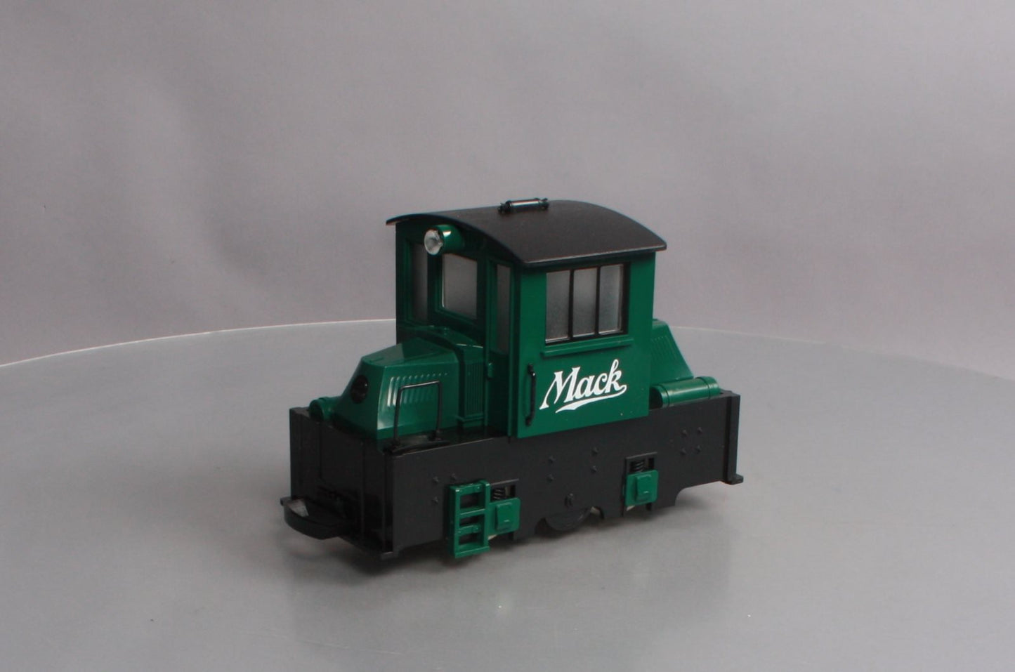 Hartland 09705 G Scale Green Mack Diesel Switcher