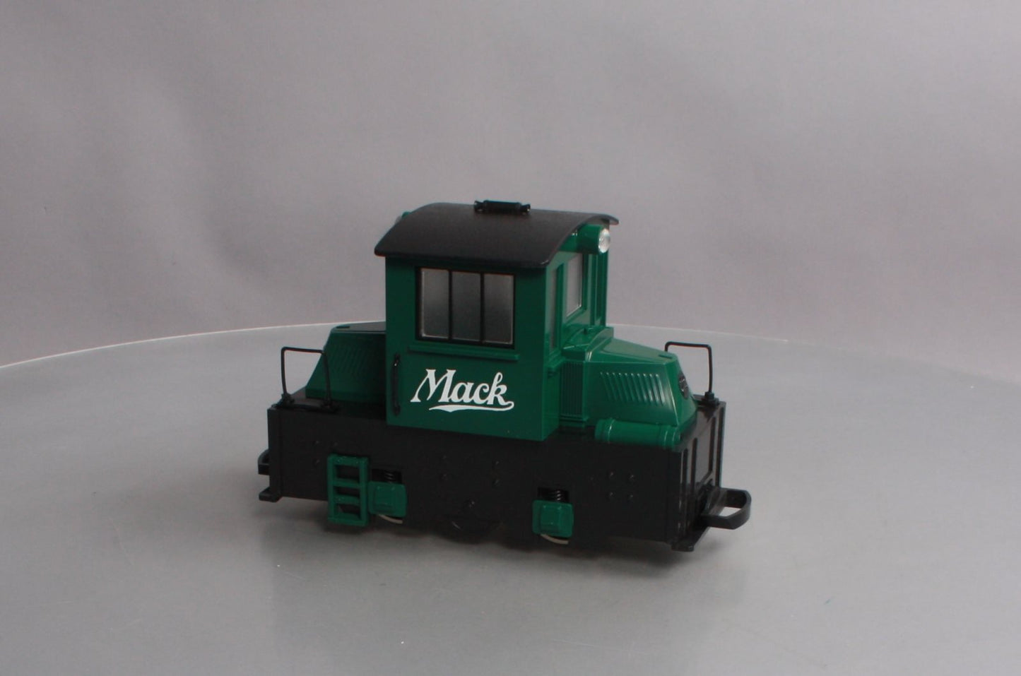 Hartland 09705 G Scale Green Mack Diesel Switcher
