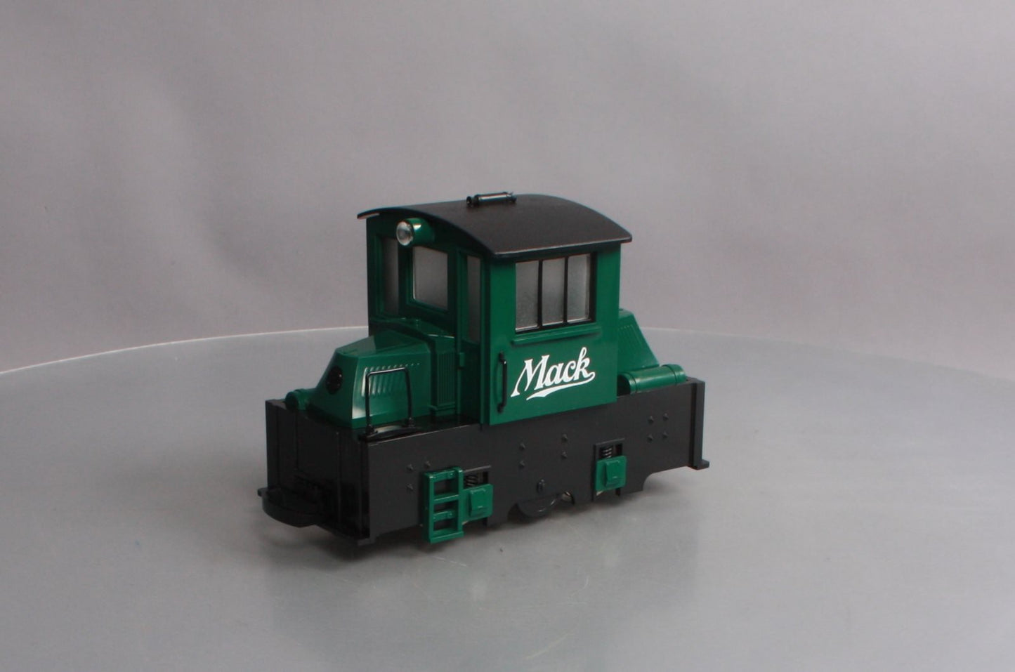 Hartland 09705 G Scale Green Mack Diesel Switcher
