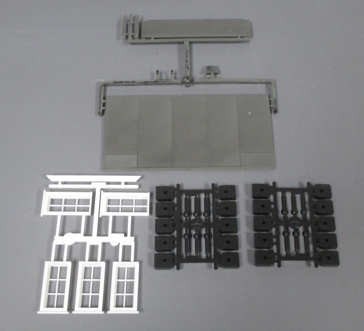 Pola 62200 G Scale Santa's Workshop Building Kit