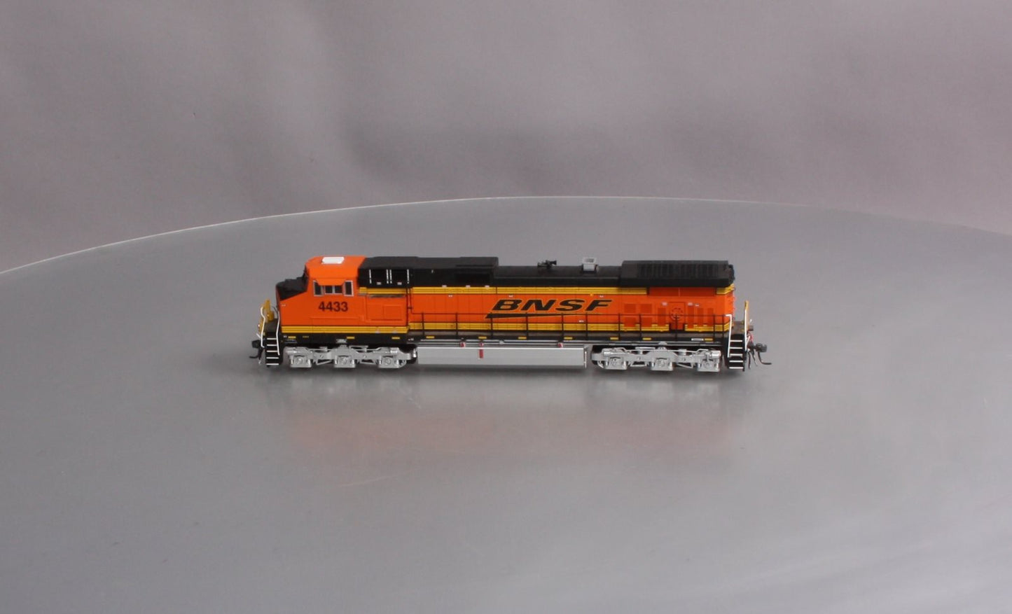 MTH 80-2286-1 HO Burlington Northern & Santa Fe Dash-9 Diesel Engine #4433