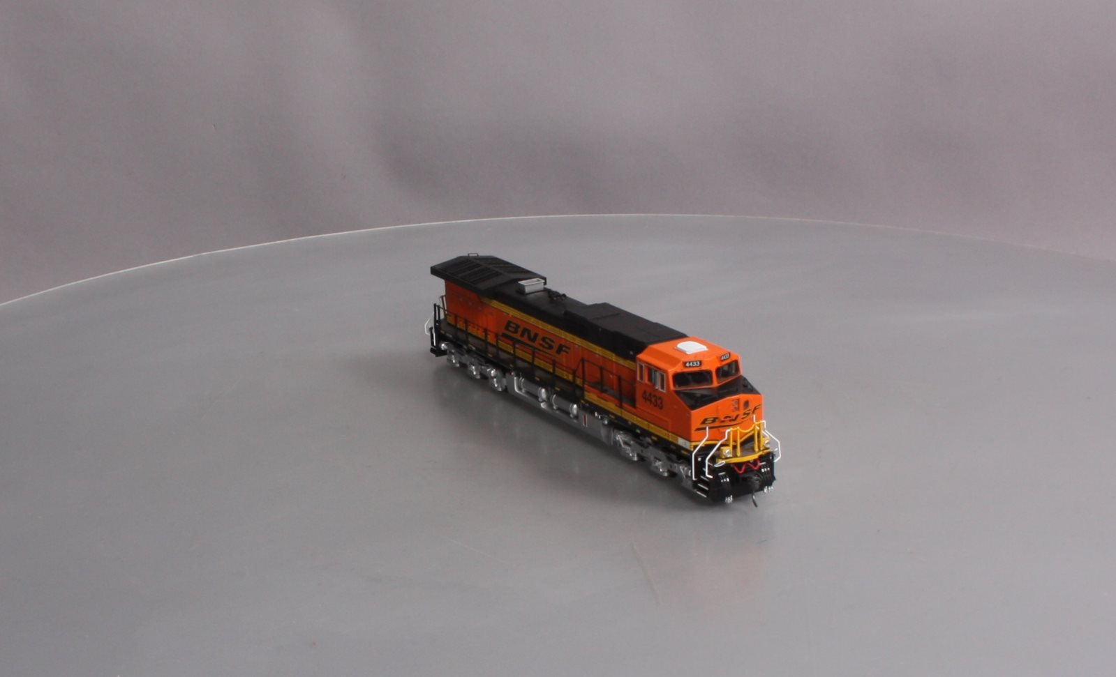 MTH 80-2286-1 HO Burlington Northern & Santa Fe Dash-9 Diesel Engine #4433