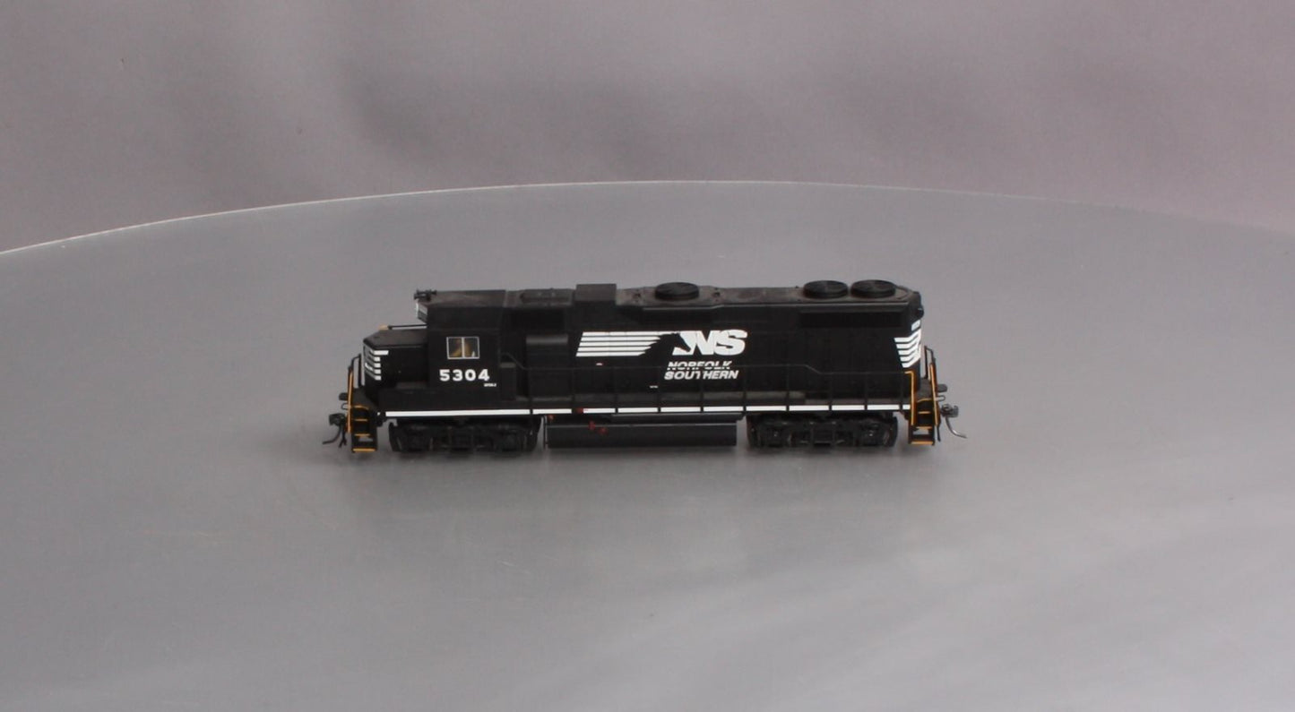 MTH 85-2030-1 HO Norfolk Southern GP38-2 Diesel Engine with Proto-Sound 3 #5304