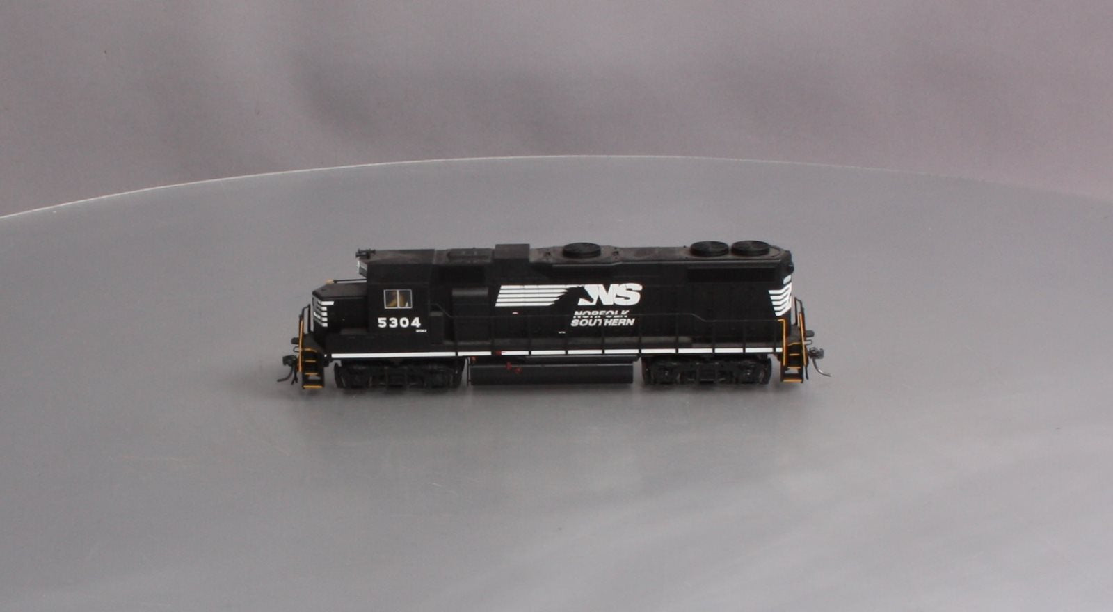 MTH 85-2030-1 HO Norfolk Southern GP38-2 Diesel Engine with Proto-Sound 3 #5304