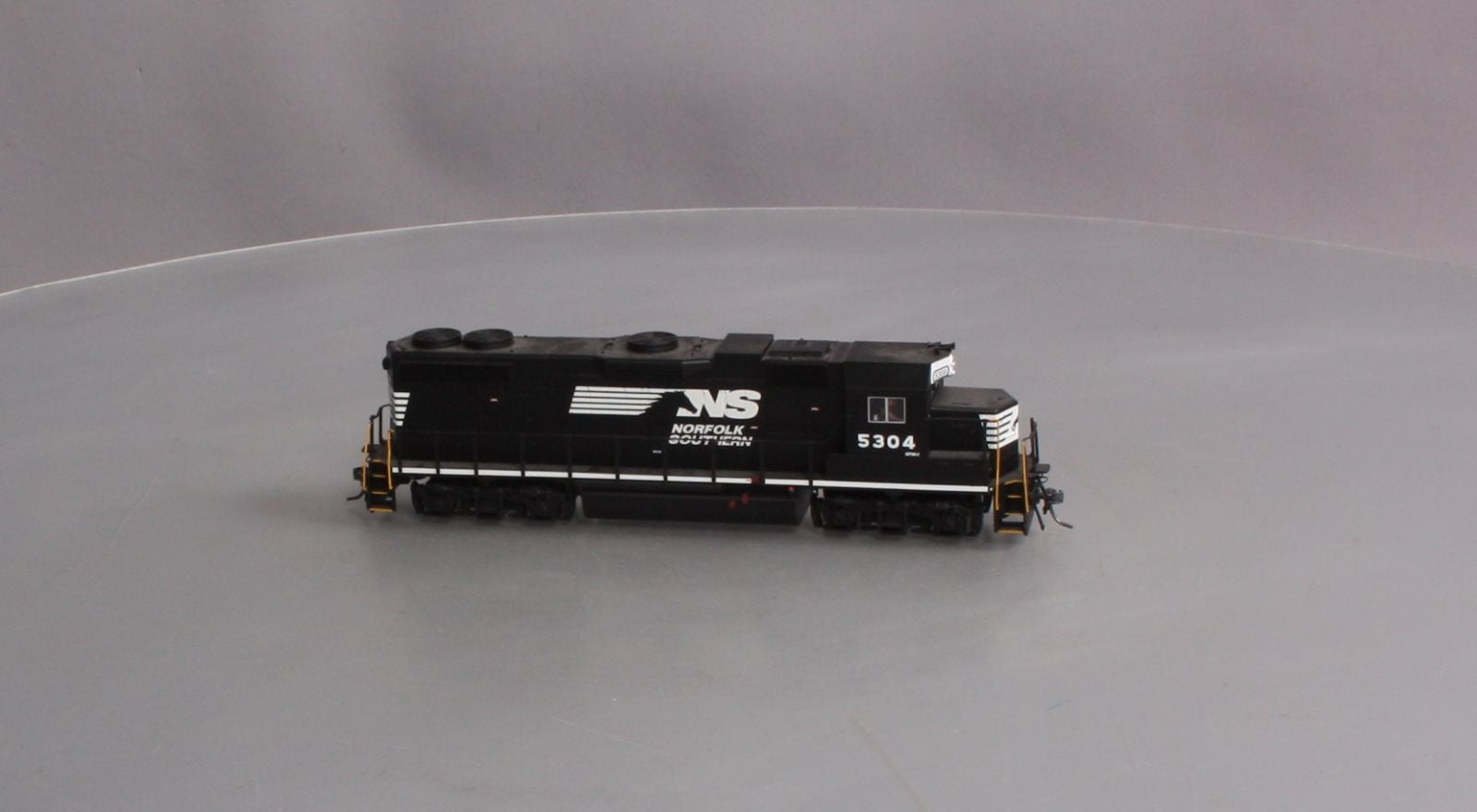 MTH 85-2030-1 HO Norfolk Southern GP38-2 Diesel Engine with Proto-Sound 3 #5304