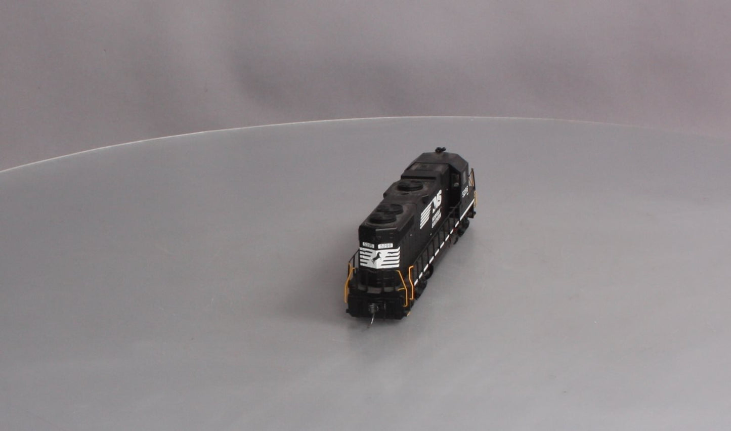 MTH 85-2031-1 HO Norfolk Southern GP38-2 Diesel Engine with Proto-Sound 3 #5296
