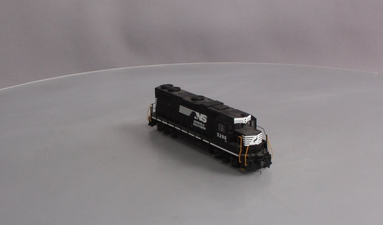 MTH 85-2031-1 HO Norfolk Southern GP38-2 Diesel Engine with Proto-Sound 3 #5296