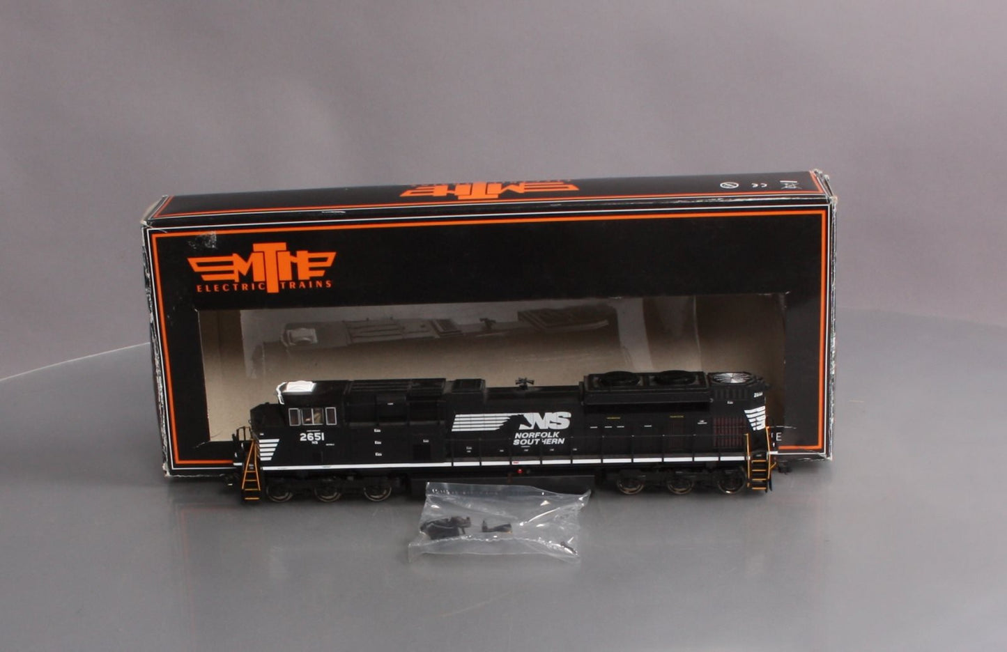 MTH 80-2015-1 HO Norfolk Southern SD70M-2 Diesel Locomotive w/PS 3 #2651