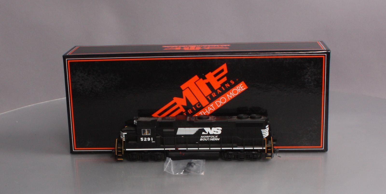 MTH 85-2032-1 HO Norfolk Southern GP38-2 Diesel Engine with Proto-Sound 3 #5291