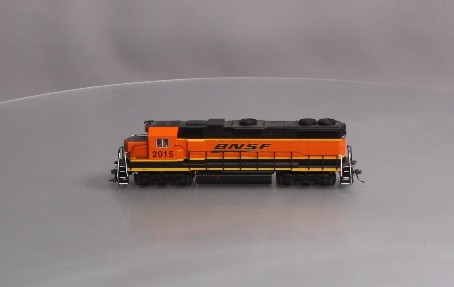 MTH 85-2017-1 HO Burlington Northern Santa Fe GP38-2 Diesel w/ P-S 3 #2015