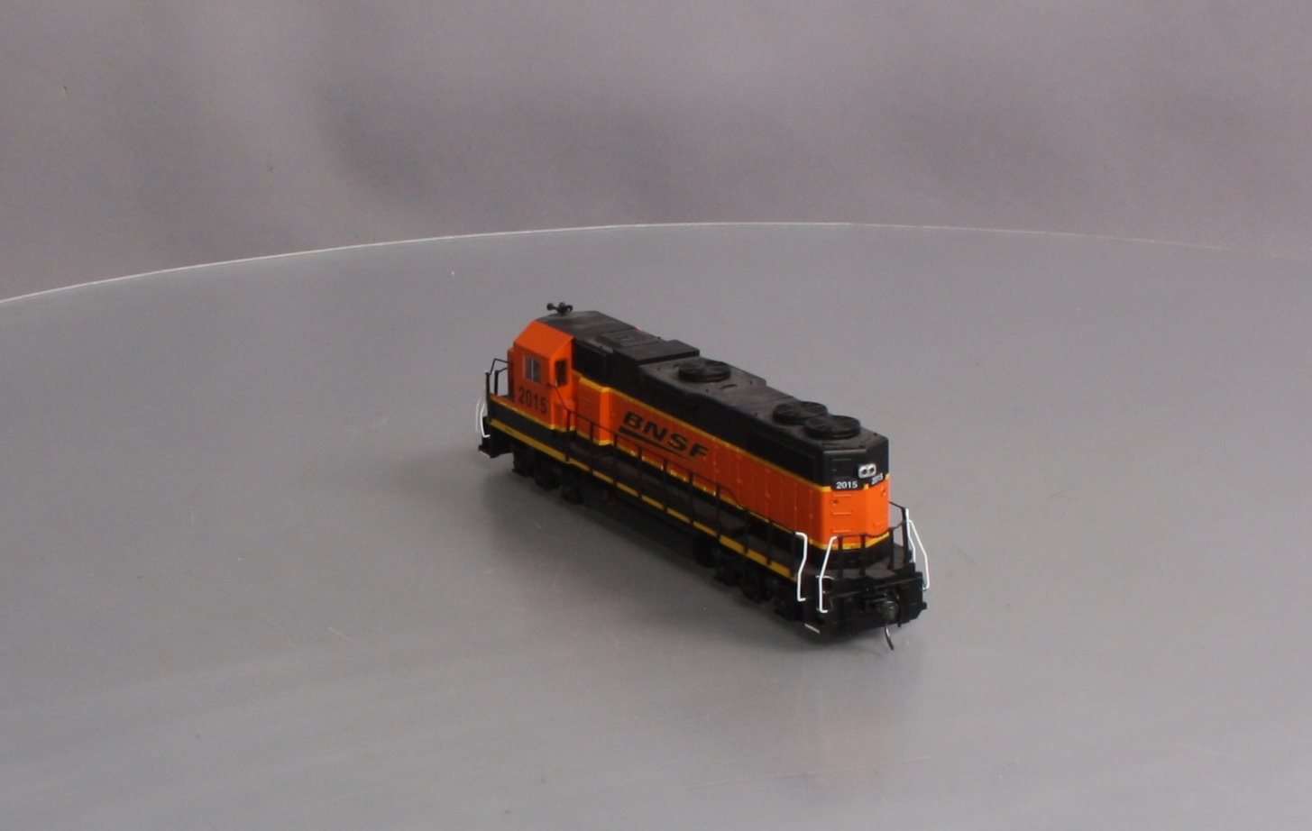 MTH 85-2017-1 HO Burlington Northern Santa Fe GP38-2 Diesel w/ P-S 3 #2015