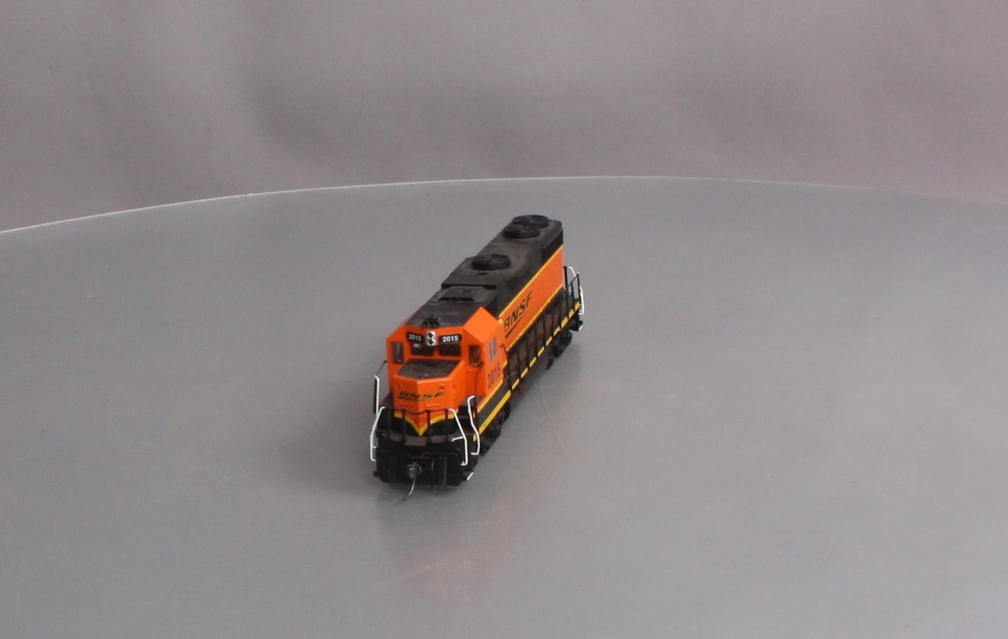 MTH 85-2017-1 HO Burlington Northern Santa Fe GP38-2 Diesel w/ P-S 3 #2015