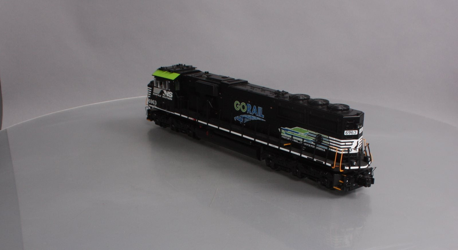 MTH 20-20595-1 Norfolk Southern SD60E Diesel Engine #6963