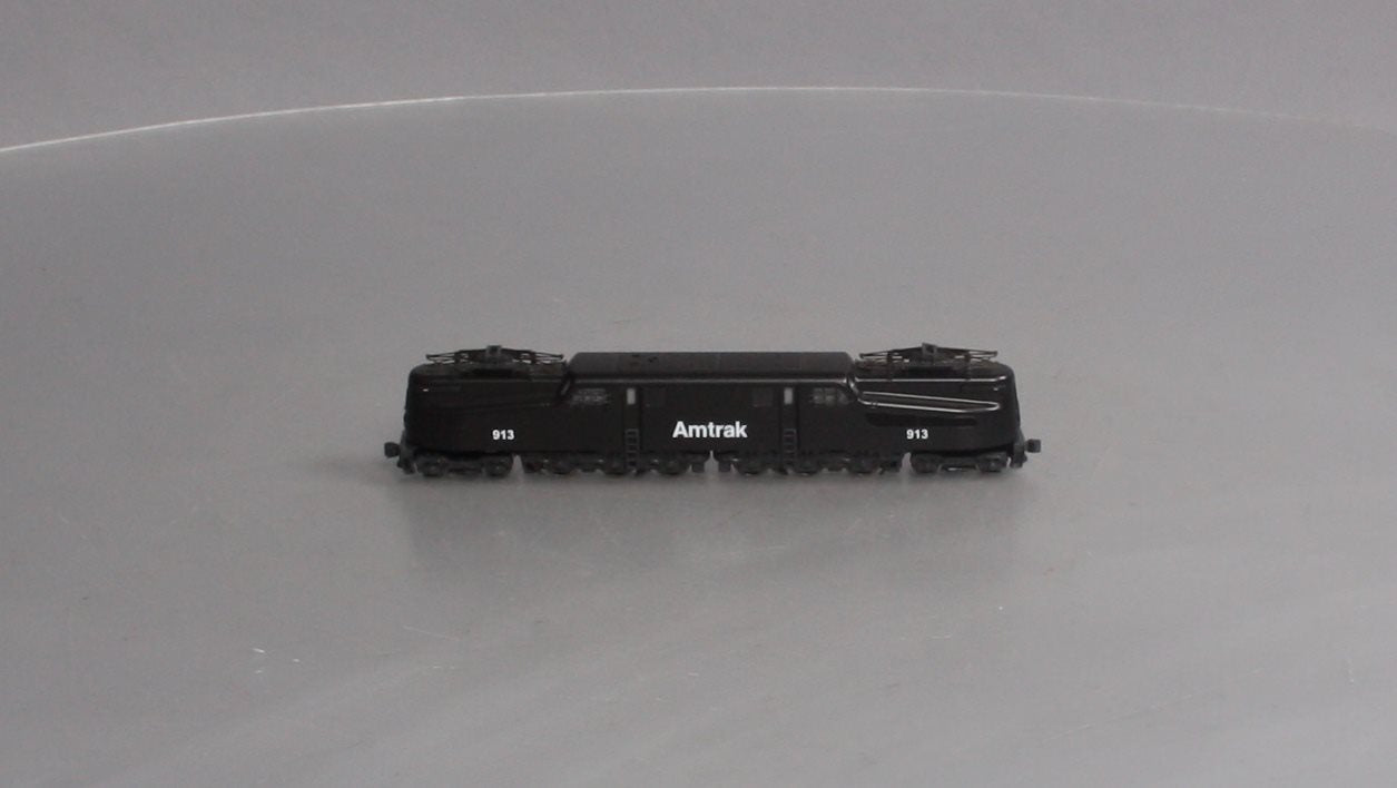 Kato 137-2021 N Amtrak GG-1 Electric Locomotive #913
