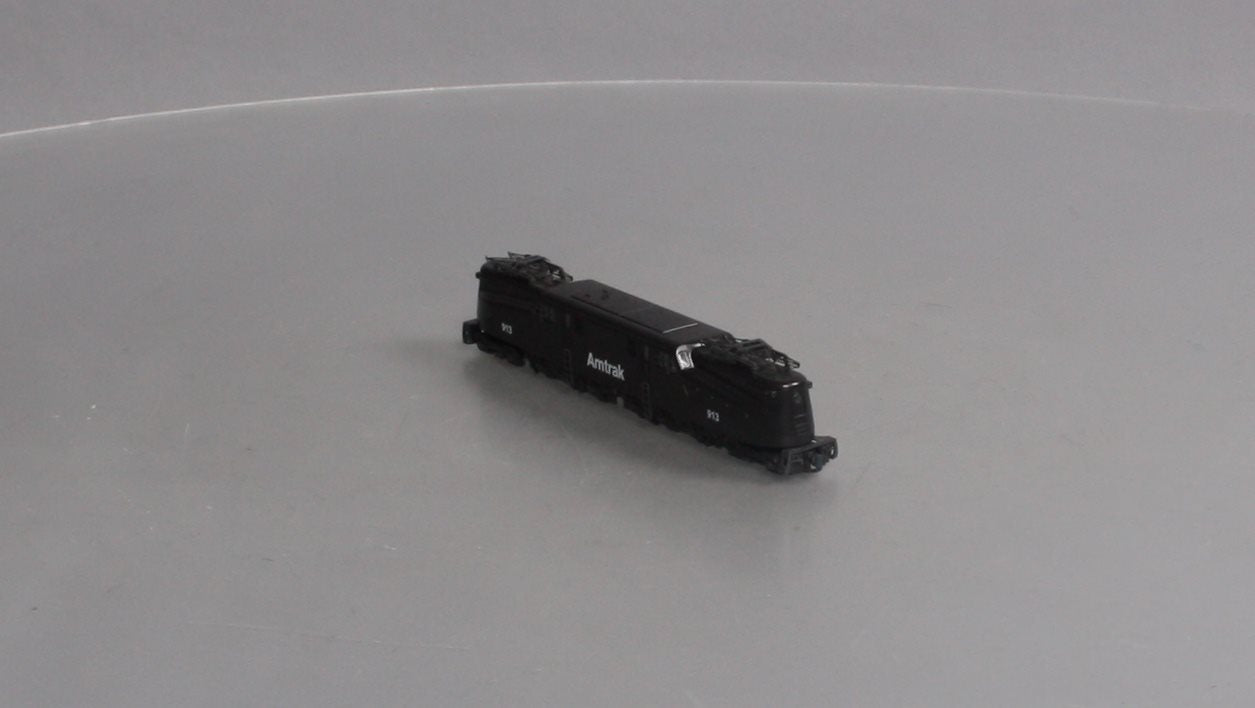 Kato 137-2021 N Amtrak GG-1 Electric Locomotive #913