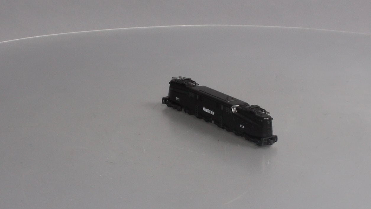 Kato 137-2021 N Amtrak GG-1 Electric Locomotive #913