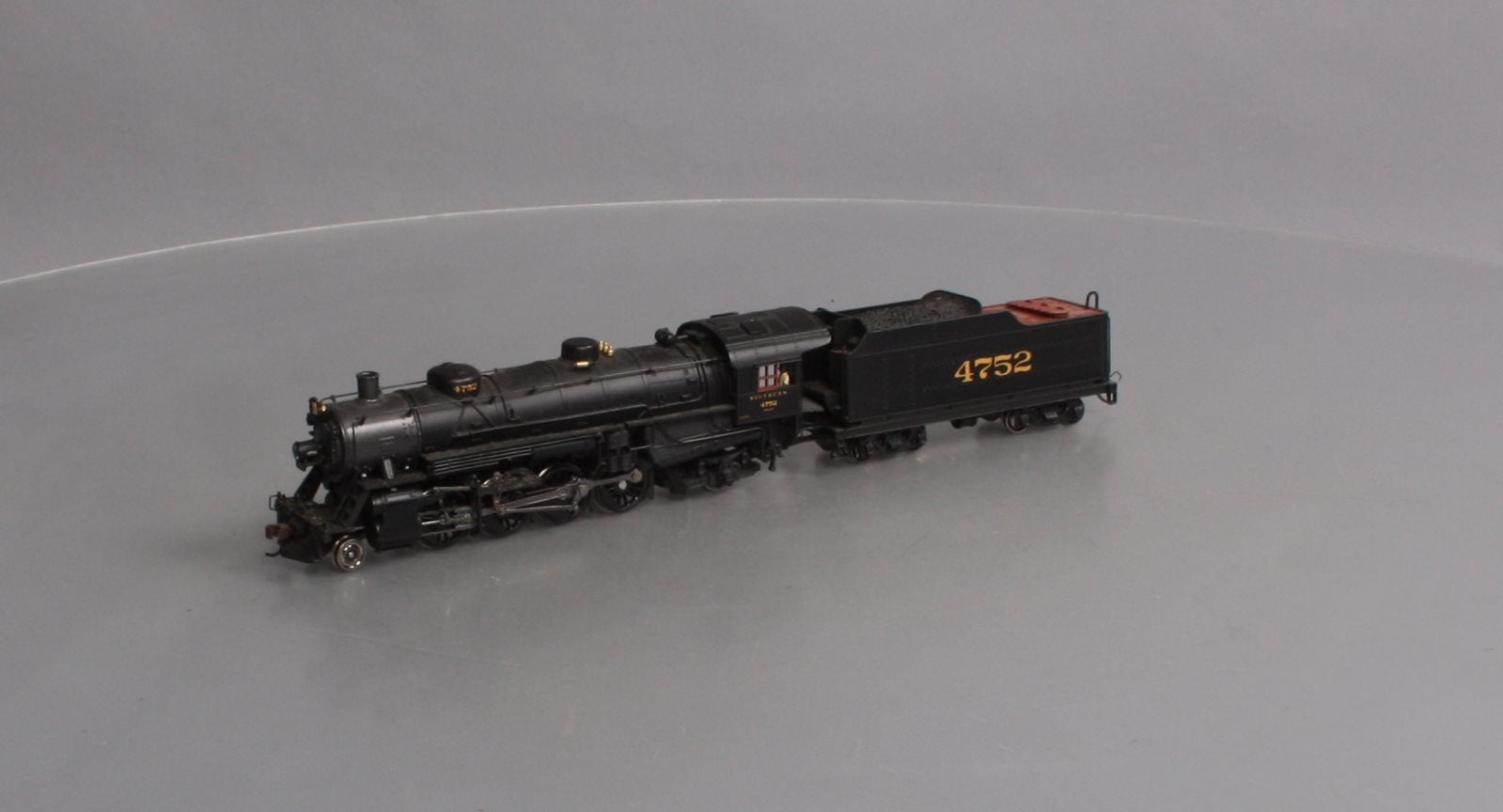 Broadway Limited 128 HO Paragon™ Southern Light 2-8-2 Powered Steam Loco #4752