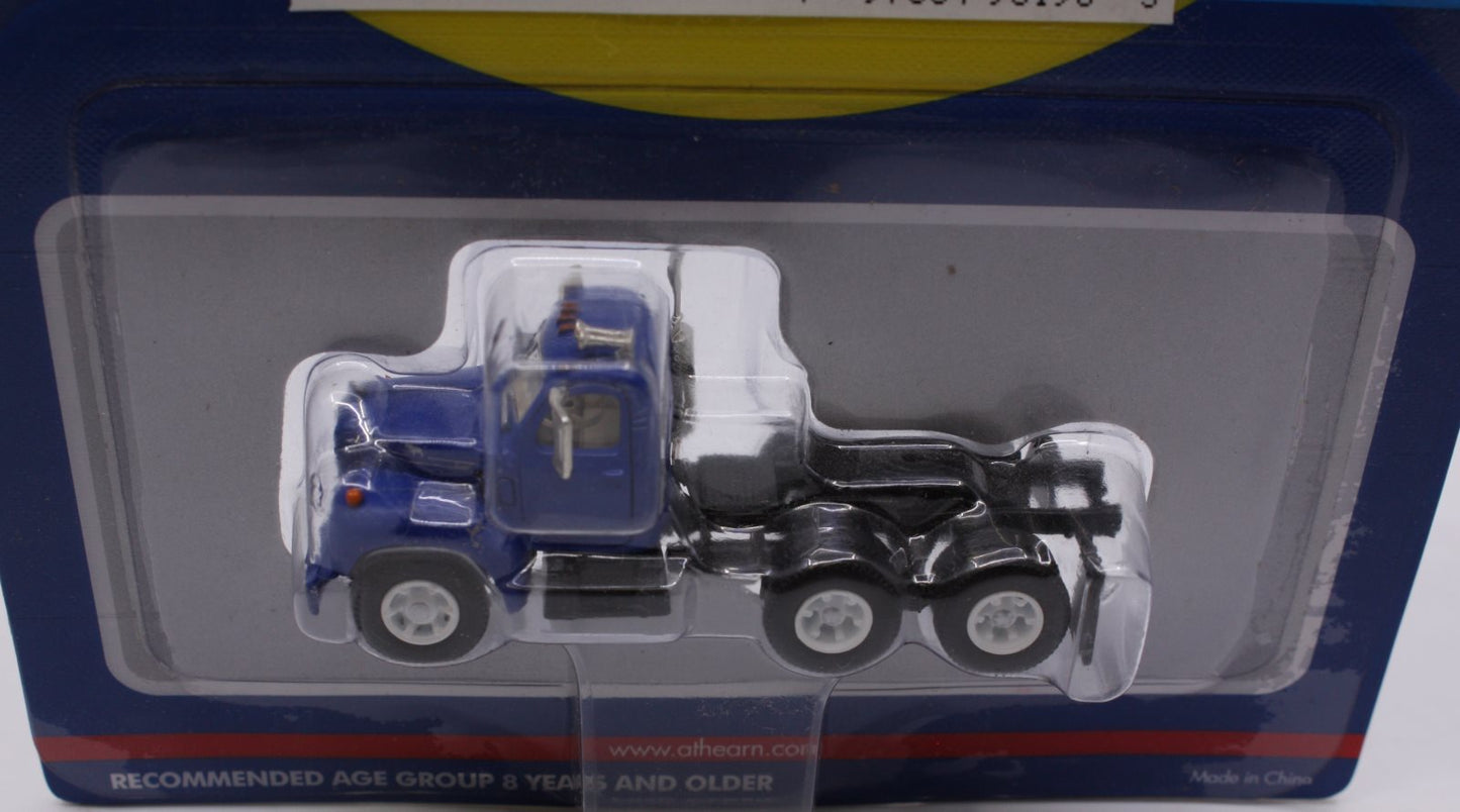 Athearn 93198 HO Ready To Roll Blue Undecorated Mack B Tractor