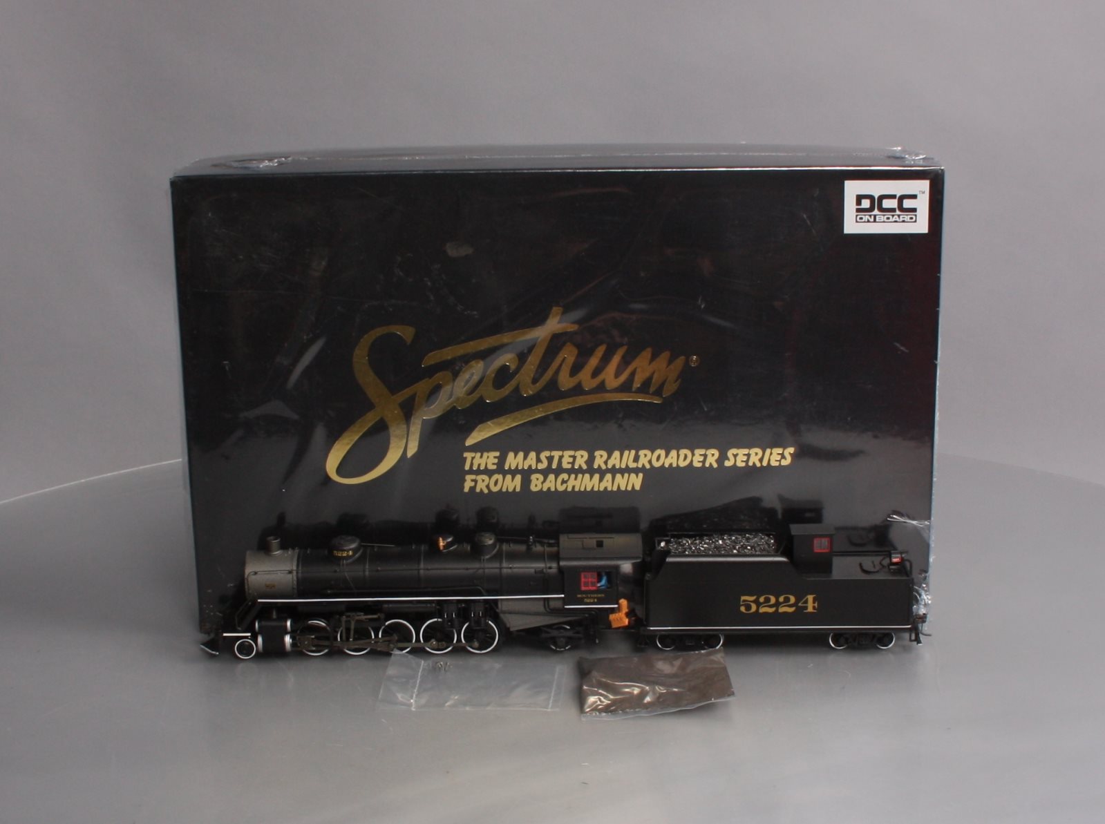 Bachmann 83305 HO Southern USRA 2-10-2 Steam Locomotive & Tender #5224 w/DCC