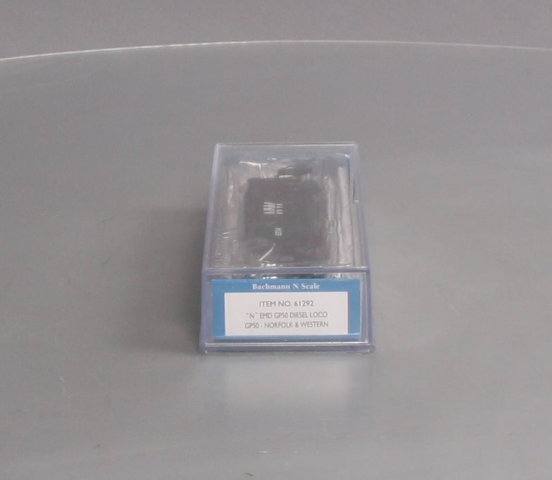 Bachmann 61292 N Scale Norfolk & Western EMD GP50 Diesel Engine #6504