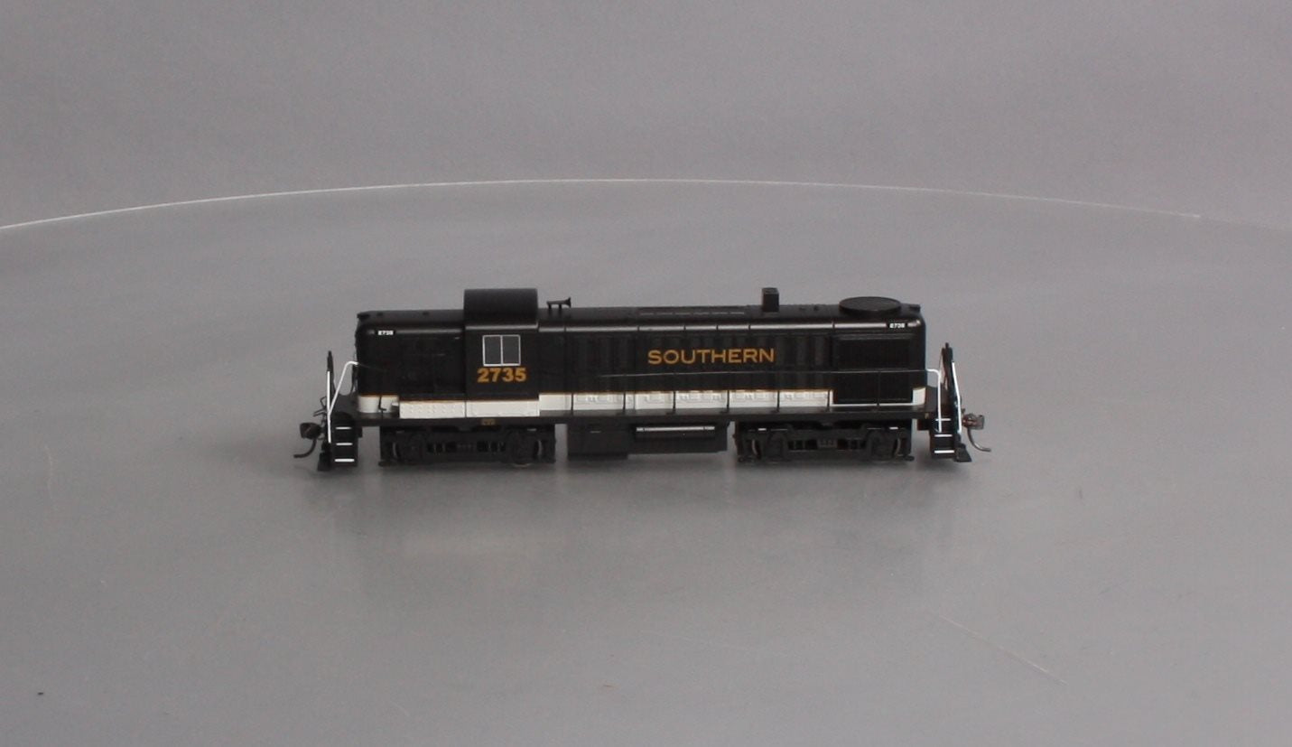 Bachmann 64208 HO Southern ALCO RS3 Diesel Locomotive DCC #2735
