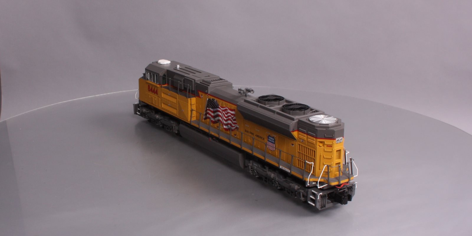 MTH 20-20519-1 Union Pacific SD70ACe Diesel Engine w/ P-S 3 #8444 (Hi-Rail)