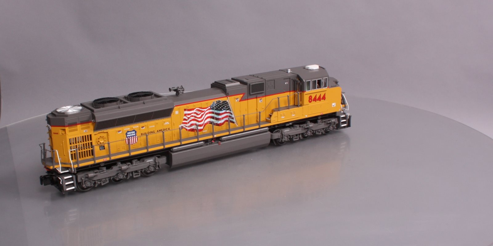 MTH 20-20519-1 Union Pacific SD70ACe Diesel Engine w/ P-S 3 #8444 (Hi-Rail)