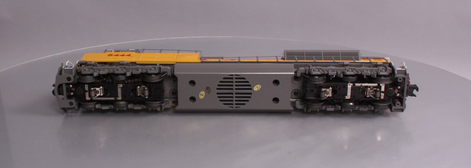 MTH 20-20519-1 Union Pacific SD70ACe Diesel Engine w/ P-S 3 #8444 (Hi-Rail)