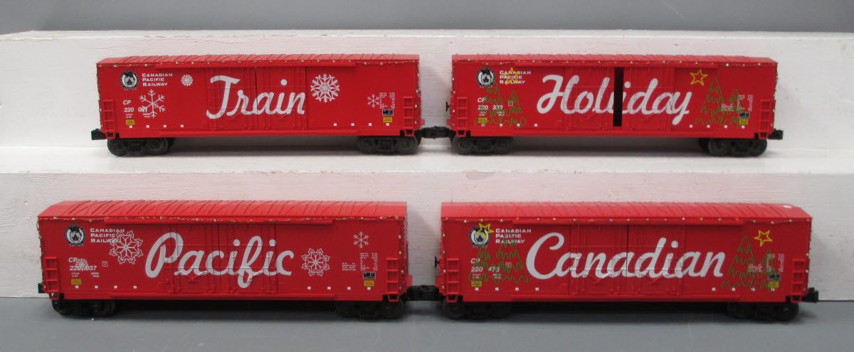 MTH 30-7087 O Candian Pacific Christmas 50' Boxcar w/ LED Lights (Set of 4)