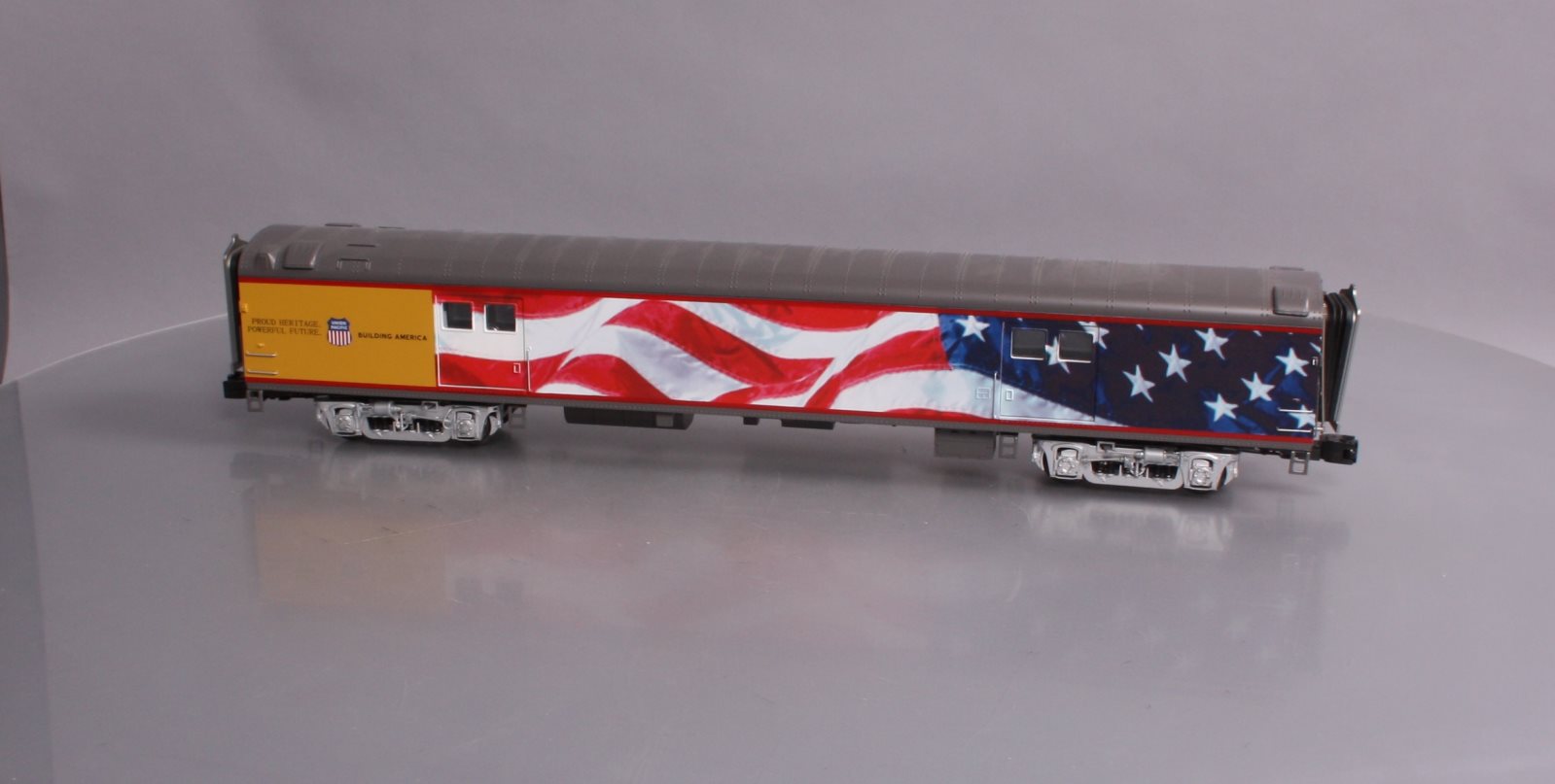 MTH 20-61032 O Union Pacific 70' Streamlined Baggage Car -Smooth