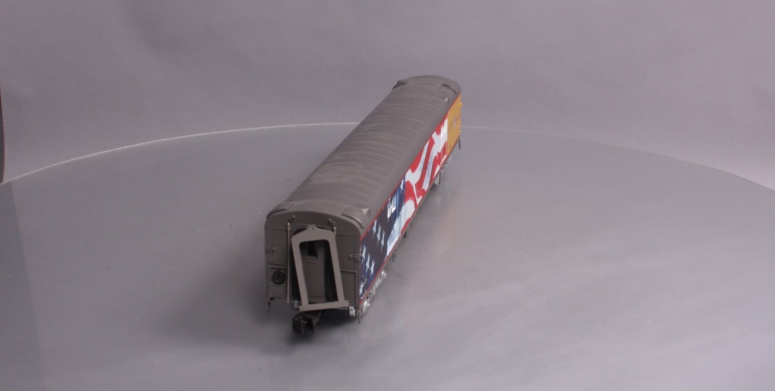 MTH 20-61032 O Union Pacific 70' Streamlined Baggage Car -Smooth
