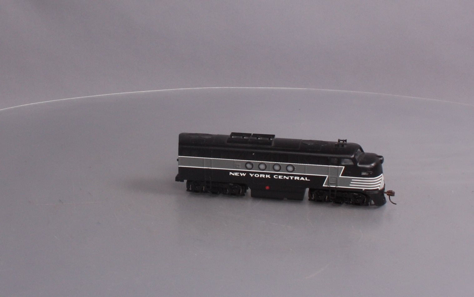 Bachmann 60120 HO New York Central EMD FT-A Diesel Locomotive w DCC