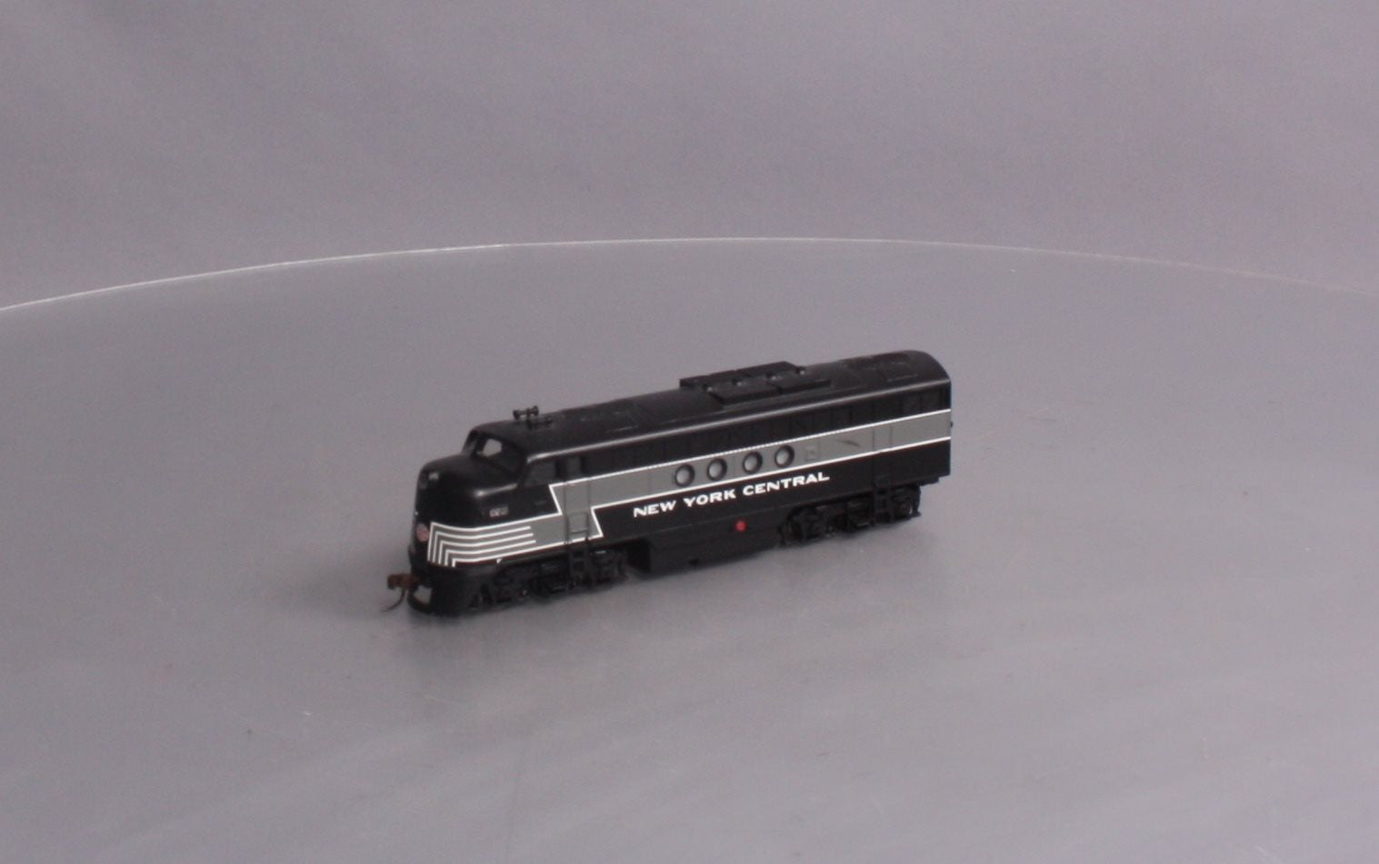 Bachmann 60120 HO New York Central EMD FT-A Diesel Locomotive w DCC