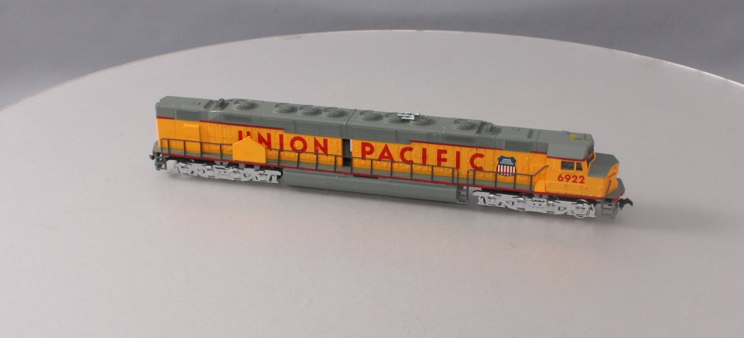 Bachmann 724 HO Union Pacific The Centennial DD40X Diesel Locomotive #6922
