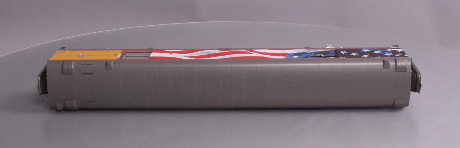 MTH 20-64089 O Gauge Union Pacific 70' Streamline Smooth Baggage Car #5769