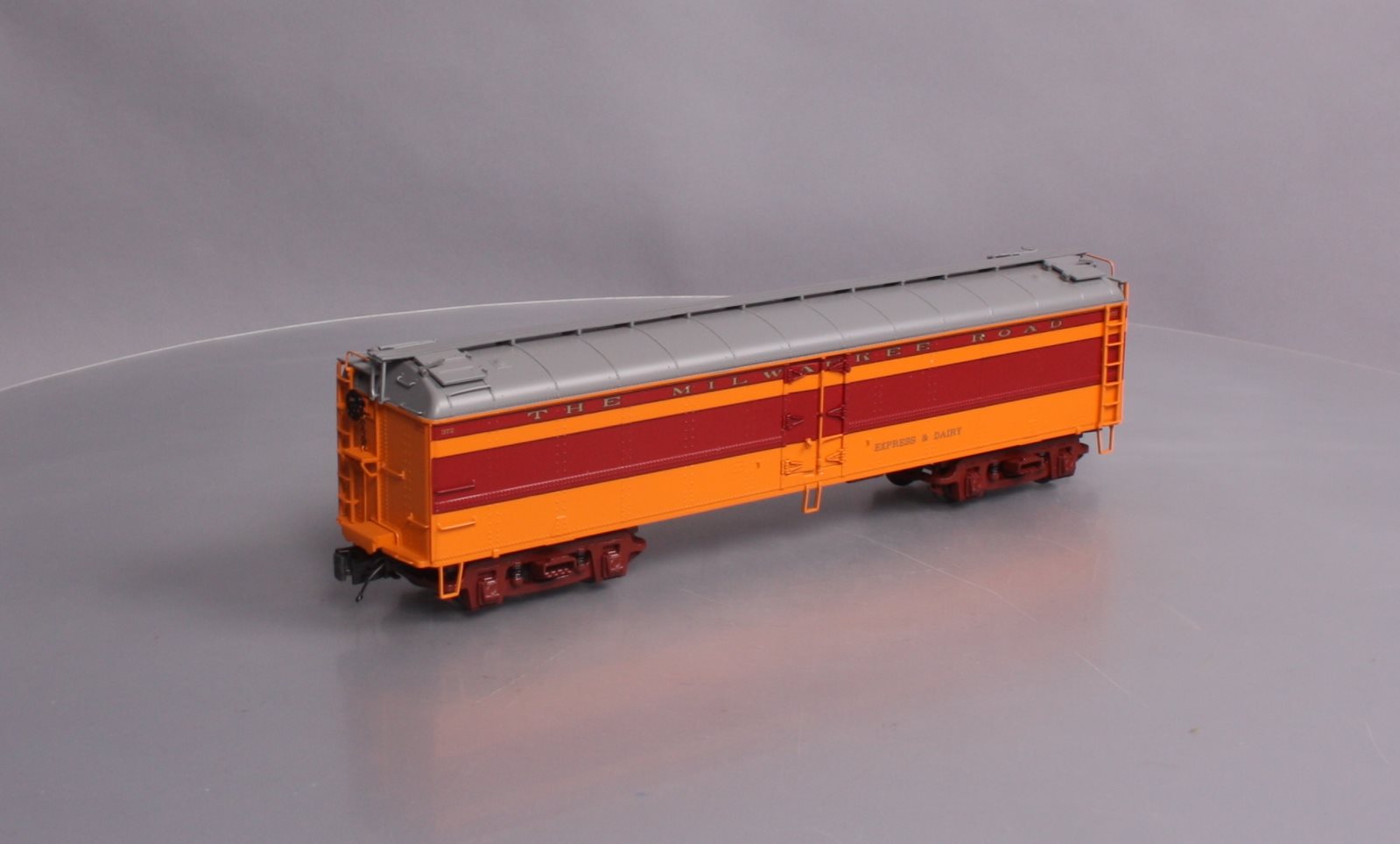 MTH 20-94154 O Gauge Milwaukee Road R50B Express Reefer Car V2