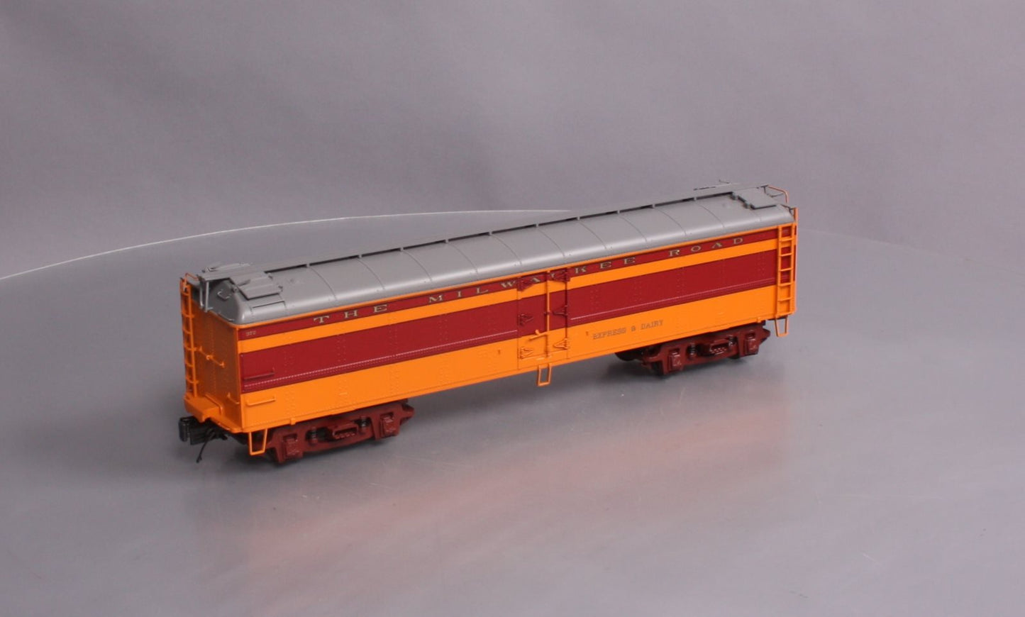 MTH 20-94154 O Gauge Milwaukee Road R50B Express Reefer Car V2