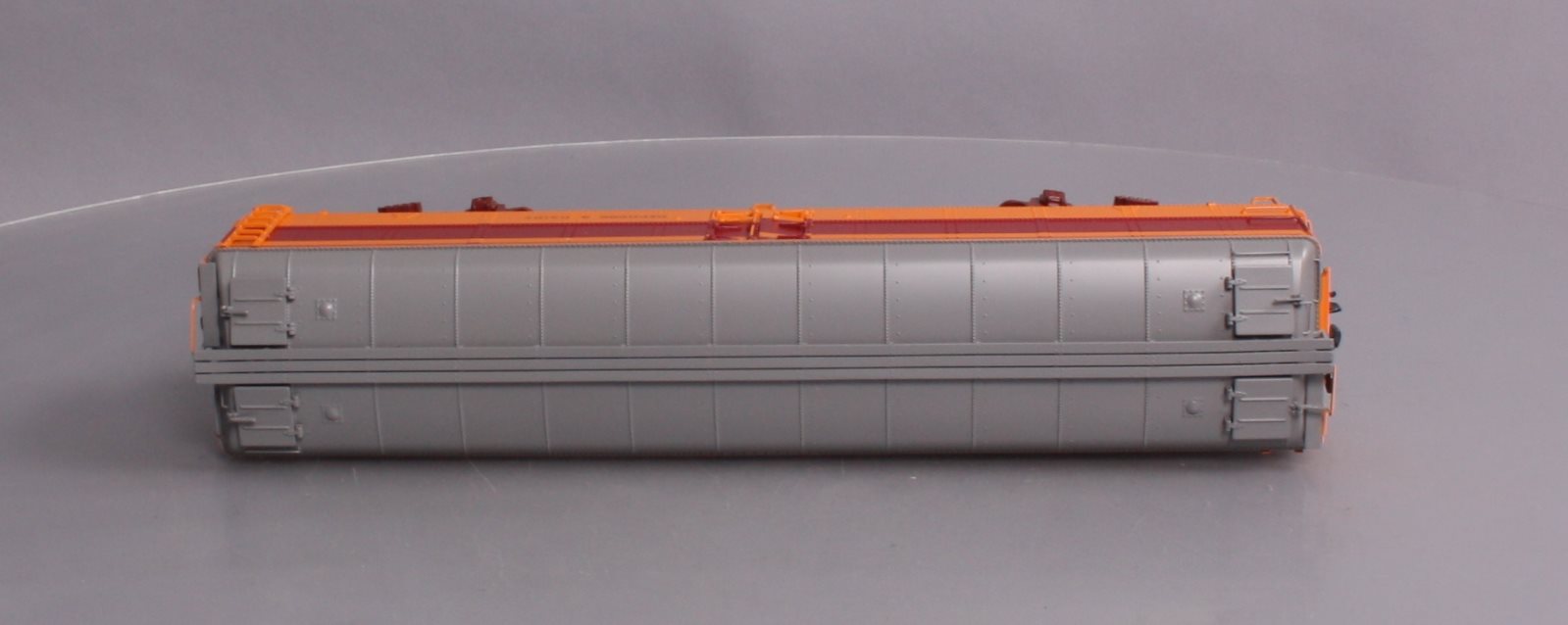 MTH 20-94154 O Gauge Milwaukee Road R50B Express Reefer Car V2