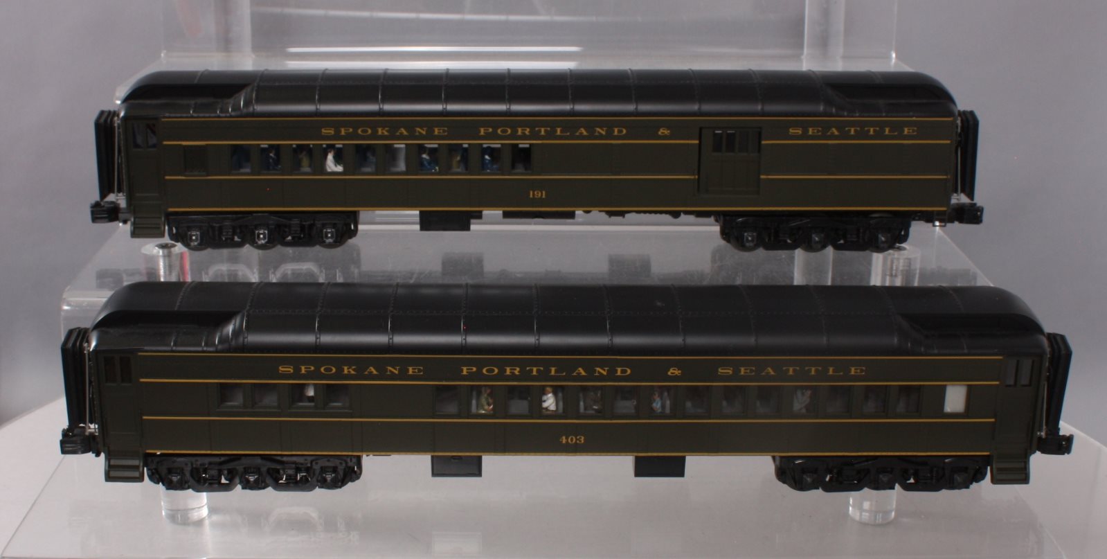 MTH 20-41004 O Spokane Portland & Seattle 70' Madison Comb/Diner Set (Set of 2)